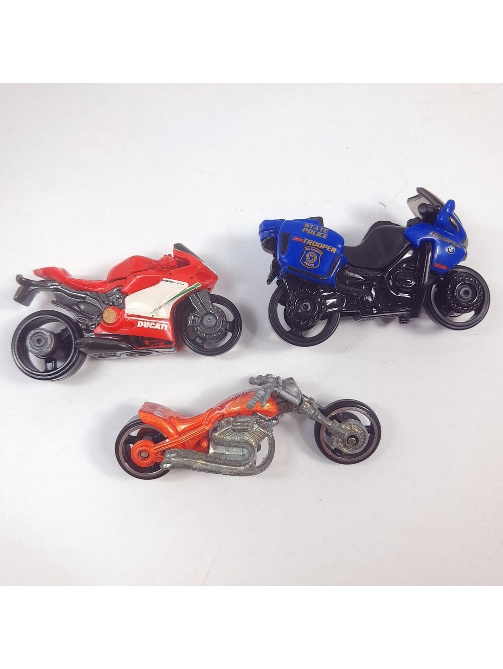 Hot Wheels Ducati 1199 Panigale Red thrill racer blast lane matchbox bmw police